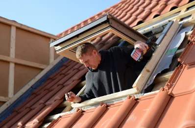 Pose de fenêtres de toit Velux à Sorgeat
